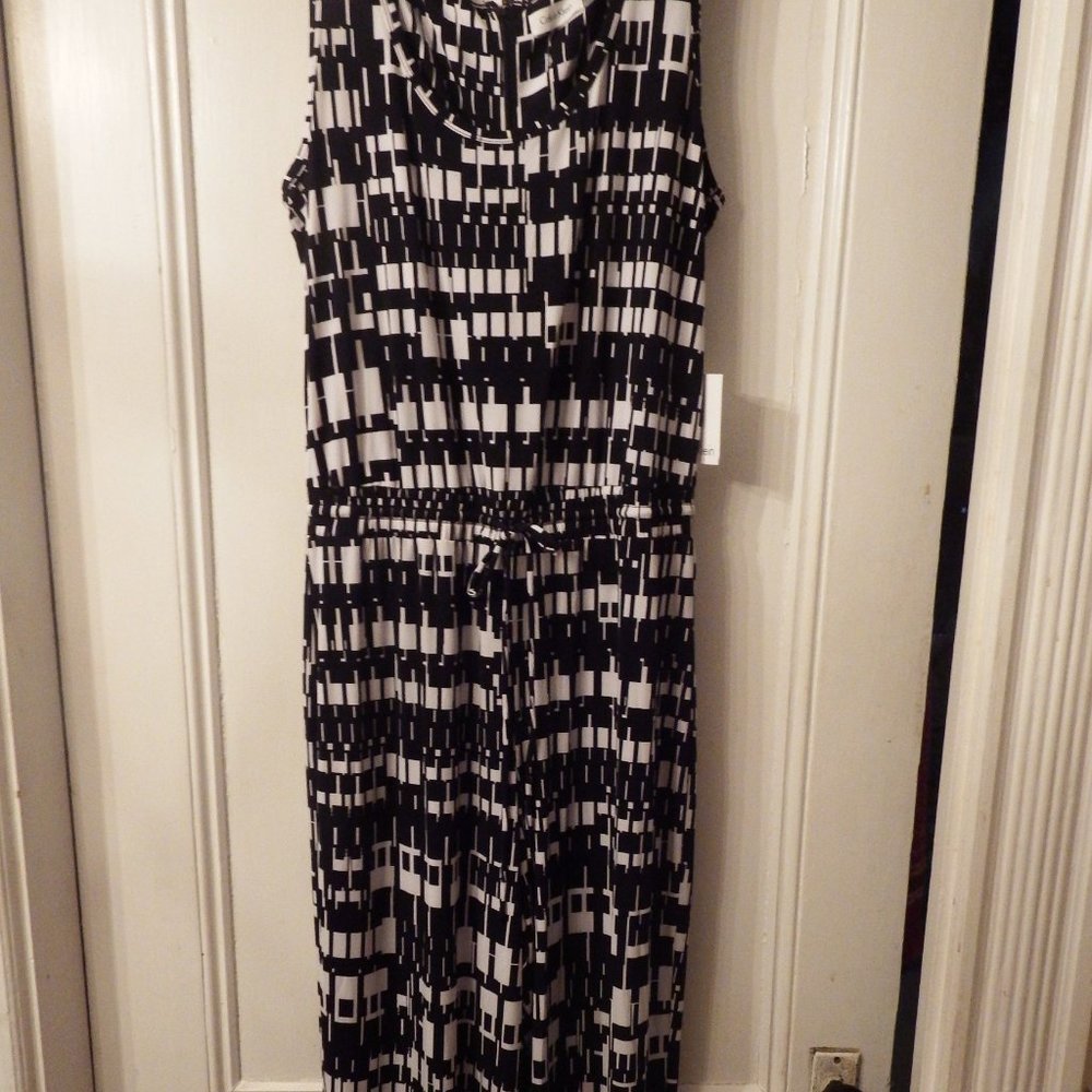 NWT Calvin Klein Jumpsuit Black & White Sz 12